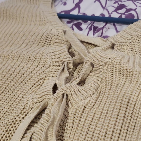 Textured Cream Top - Picture 9 of 16